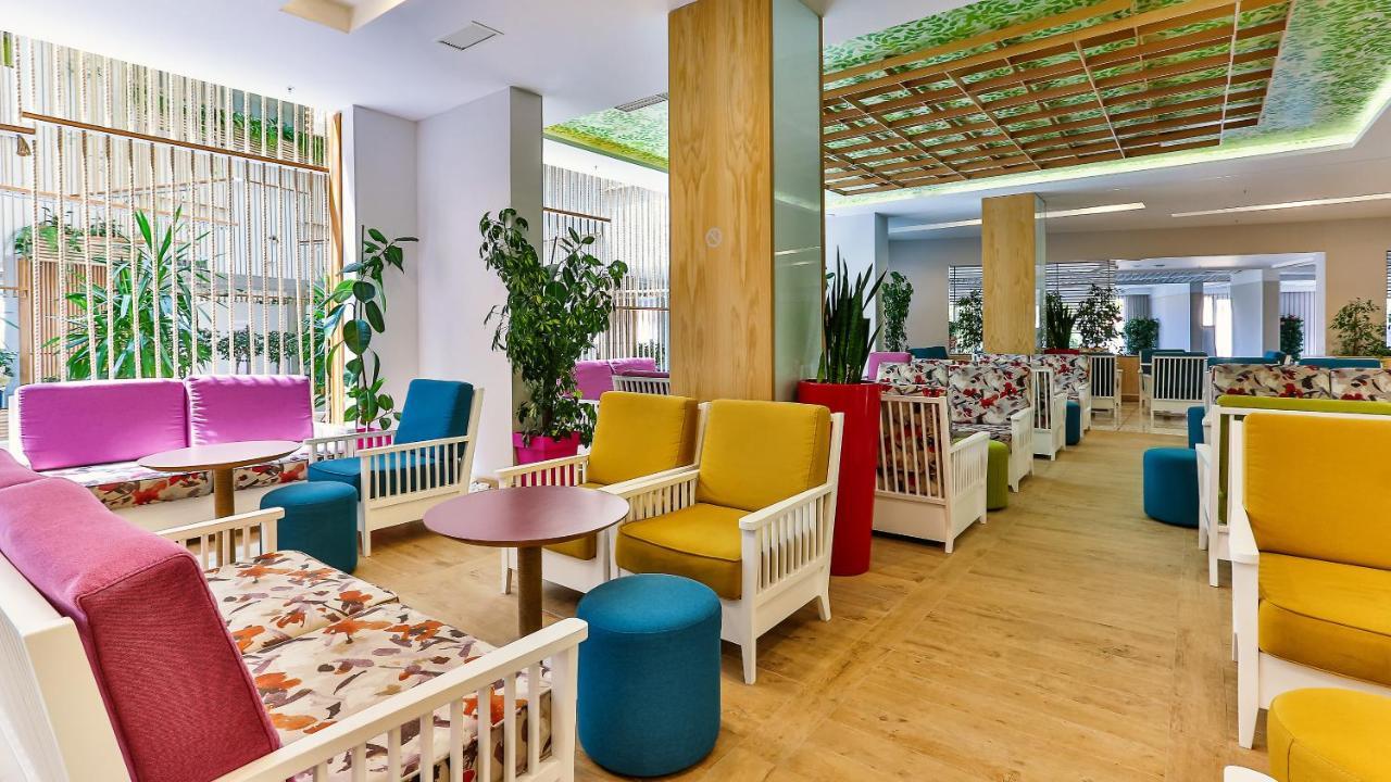 Hotel Carine Park Bijela
