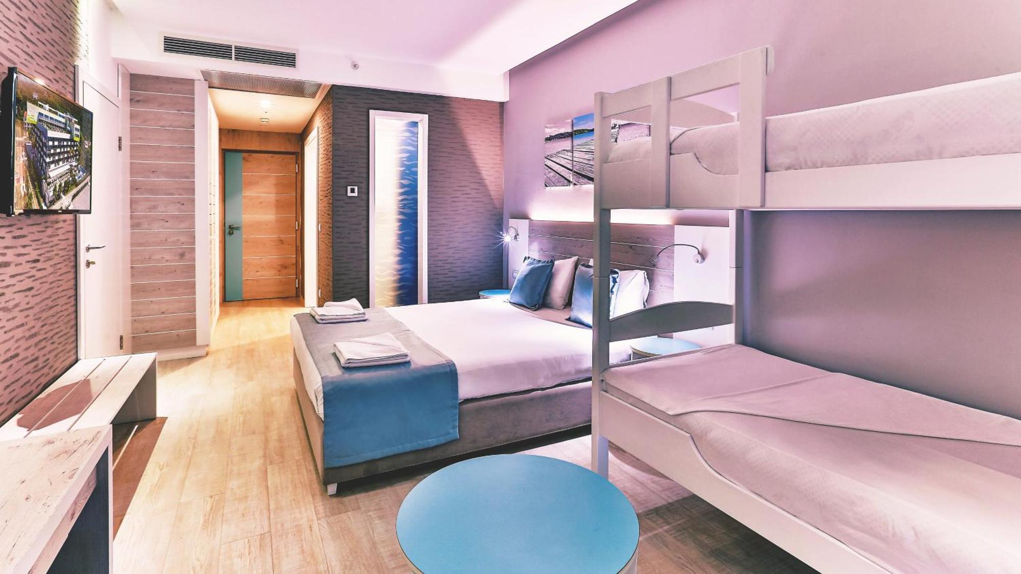 Hotel Carine Park