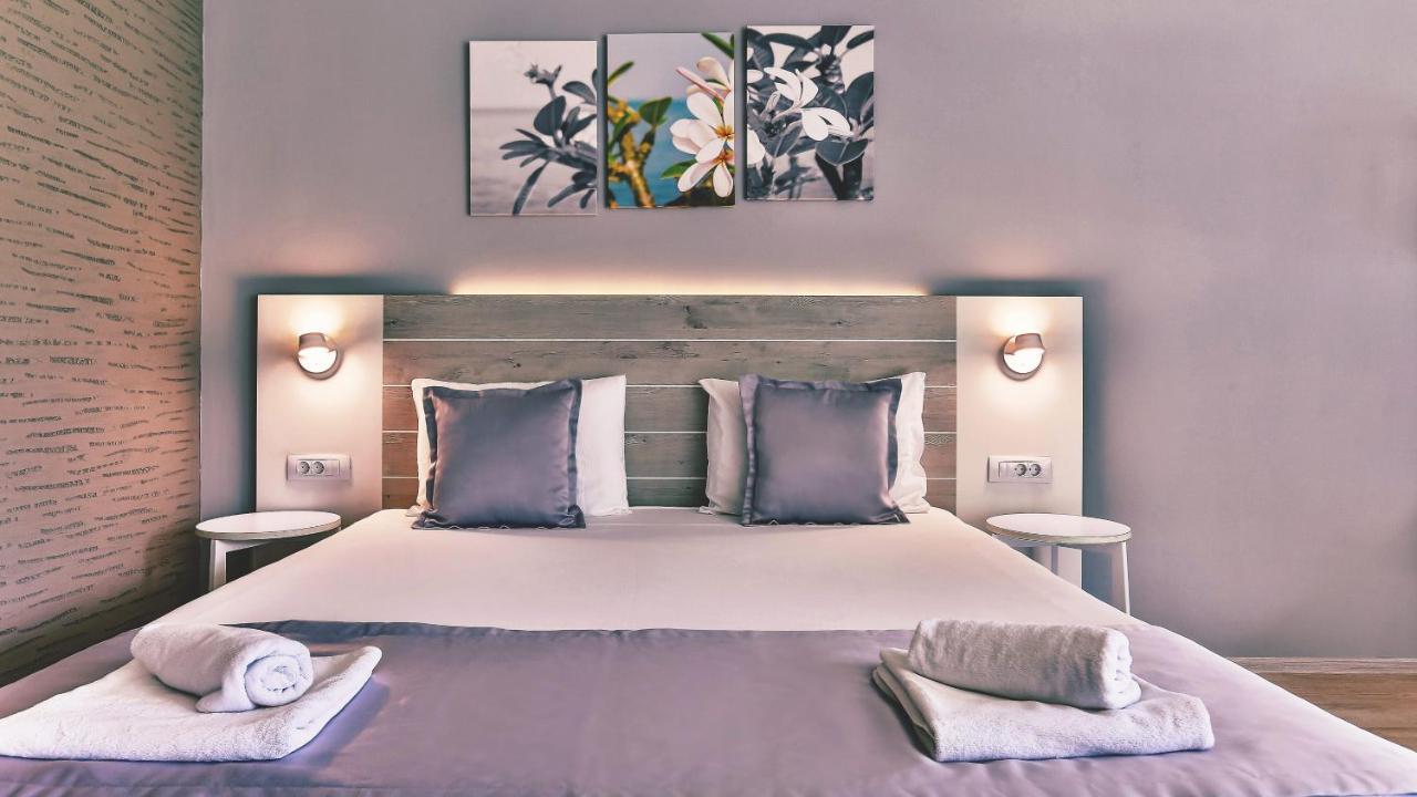 Carine Park 4*