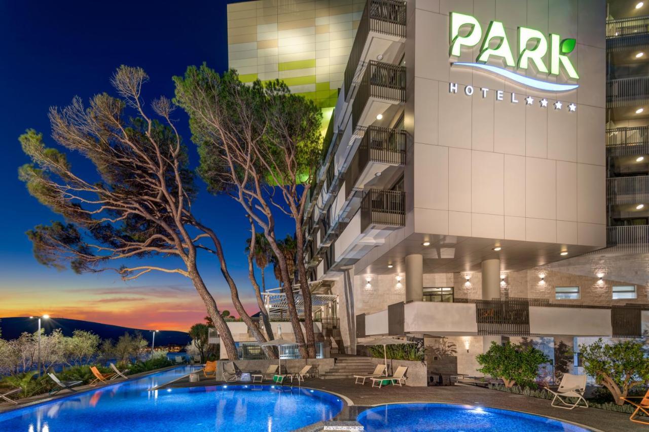 Carine Park Hotel 4*