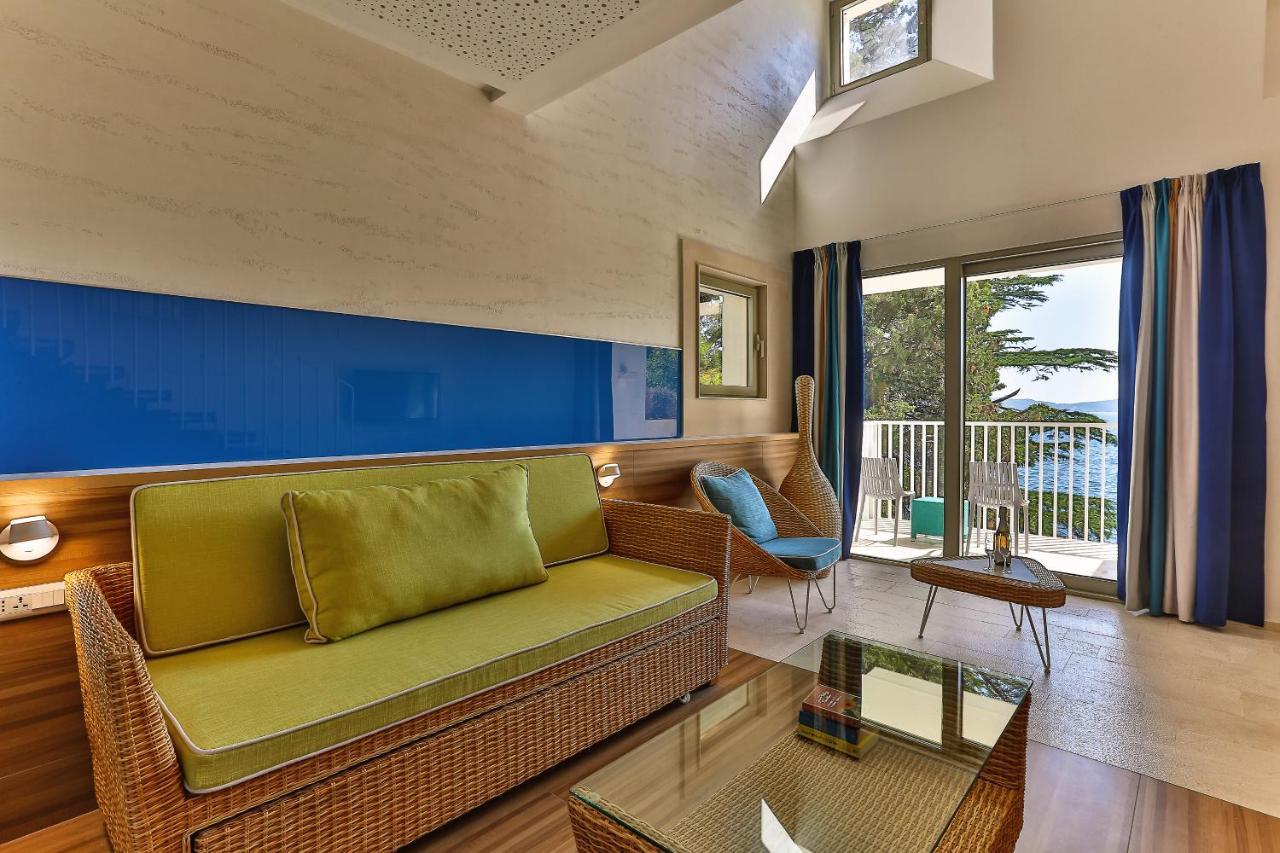 Carine Park Hotel