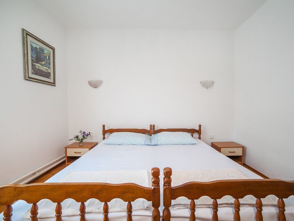 Carine Park Hotel Bijela
